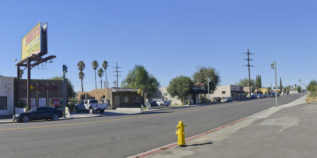 East Banning Business Law offices and bailbonds across from court house