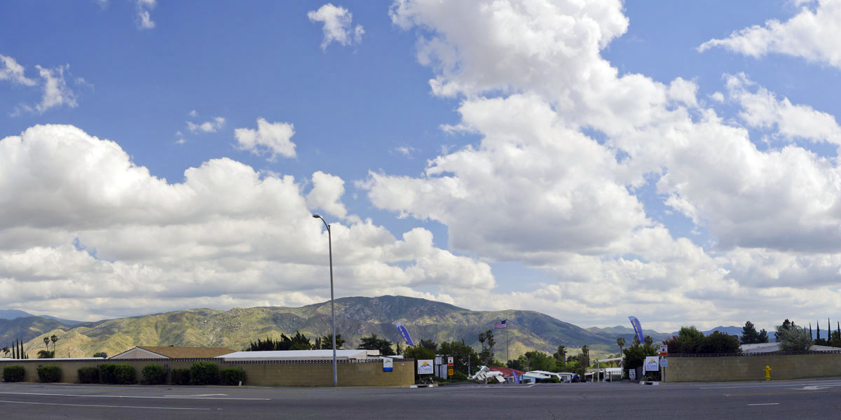 west Banning Sunrise Mobile Park